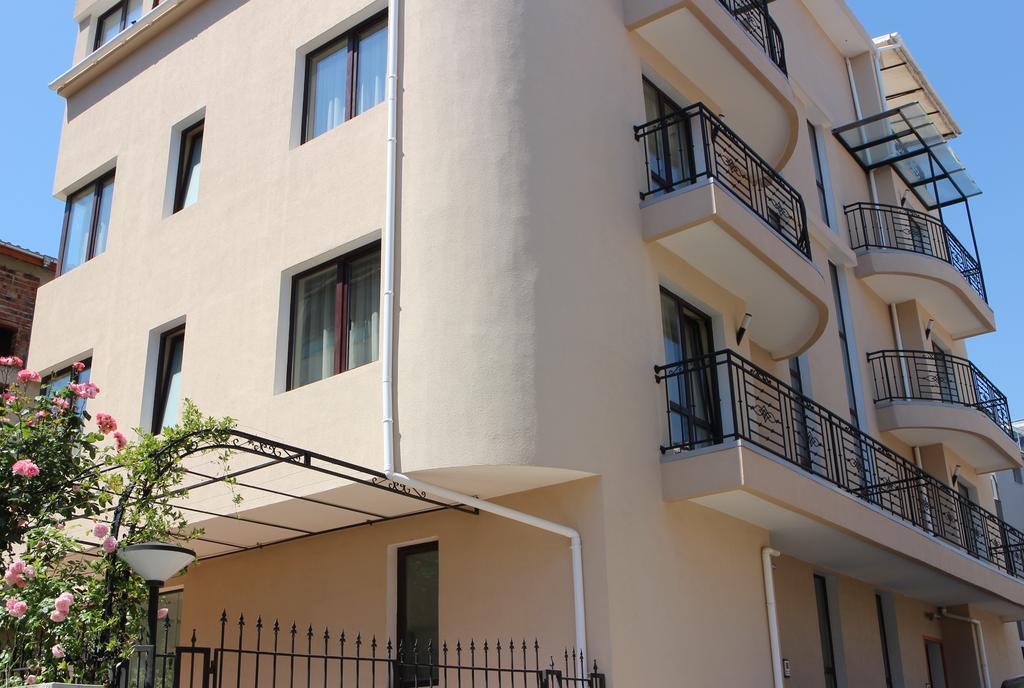 Flowers Apartments Nesebar Esterno foto