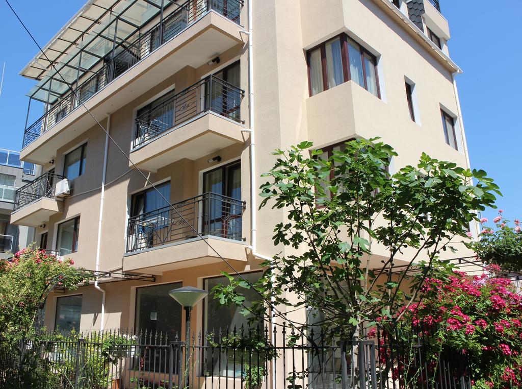 Flowers Apartments Nesebar Esterno foto